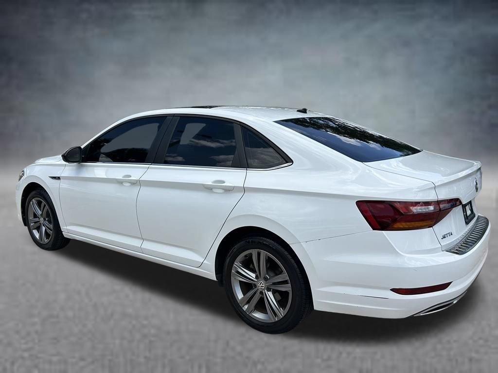 Used 2019 Volkswagen Jetta R-Line w/ R-Line Cold Weather Package FWD image 4