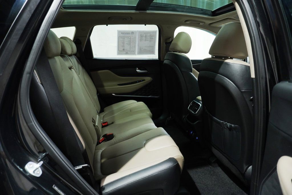 Used 2020 Hyundai Santa Fe Limited image 17