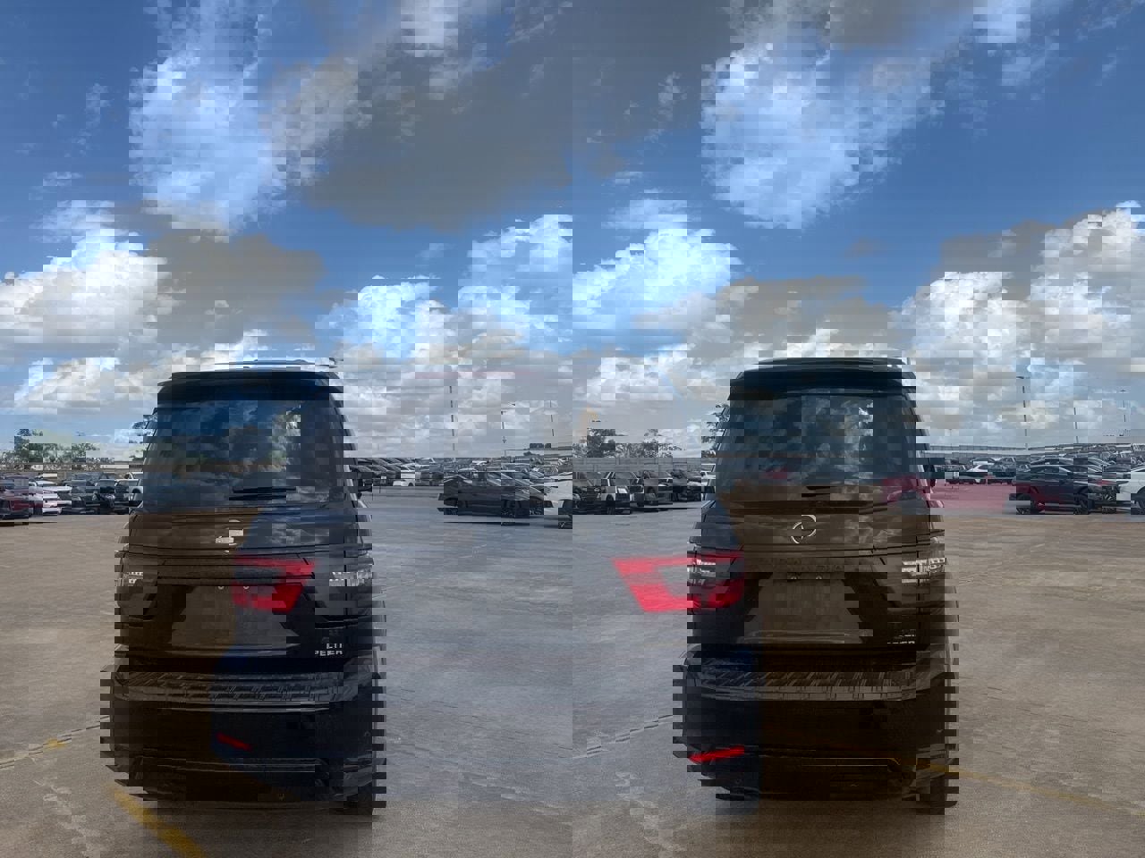 Used 2022 Nissan Armada SL w/ Midnight Edition Package image 19