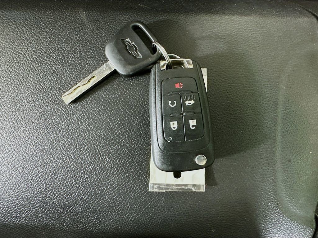 Used 2013 Chevrolet Camaro LT image 38