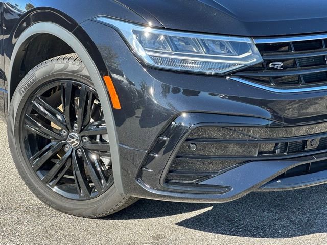 Used 2022 Volkswagen Tiguan SE R-Line image 10