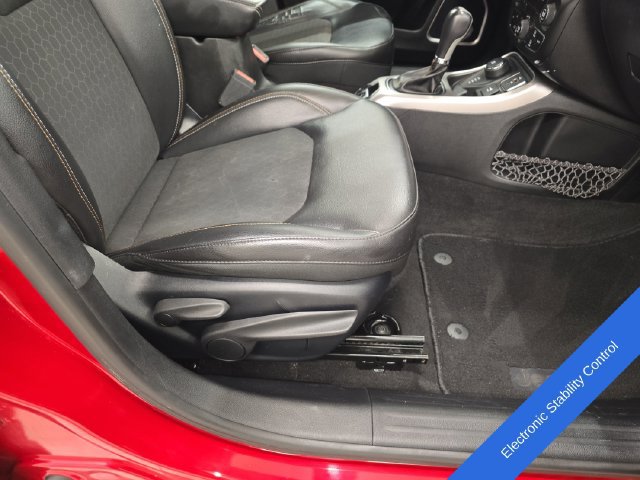 Used 2018 Jeep Compass Latitude w/ Popular Equipment Group AWD/4WD image 11
