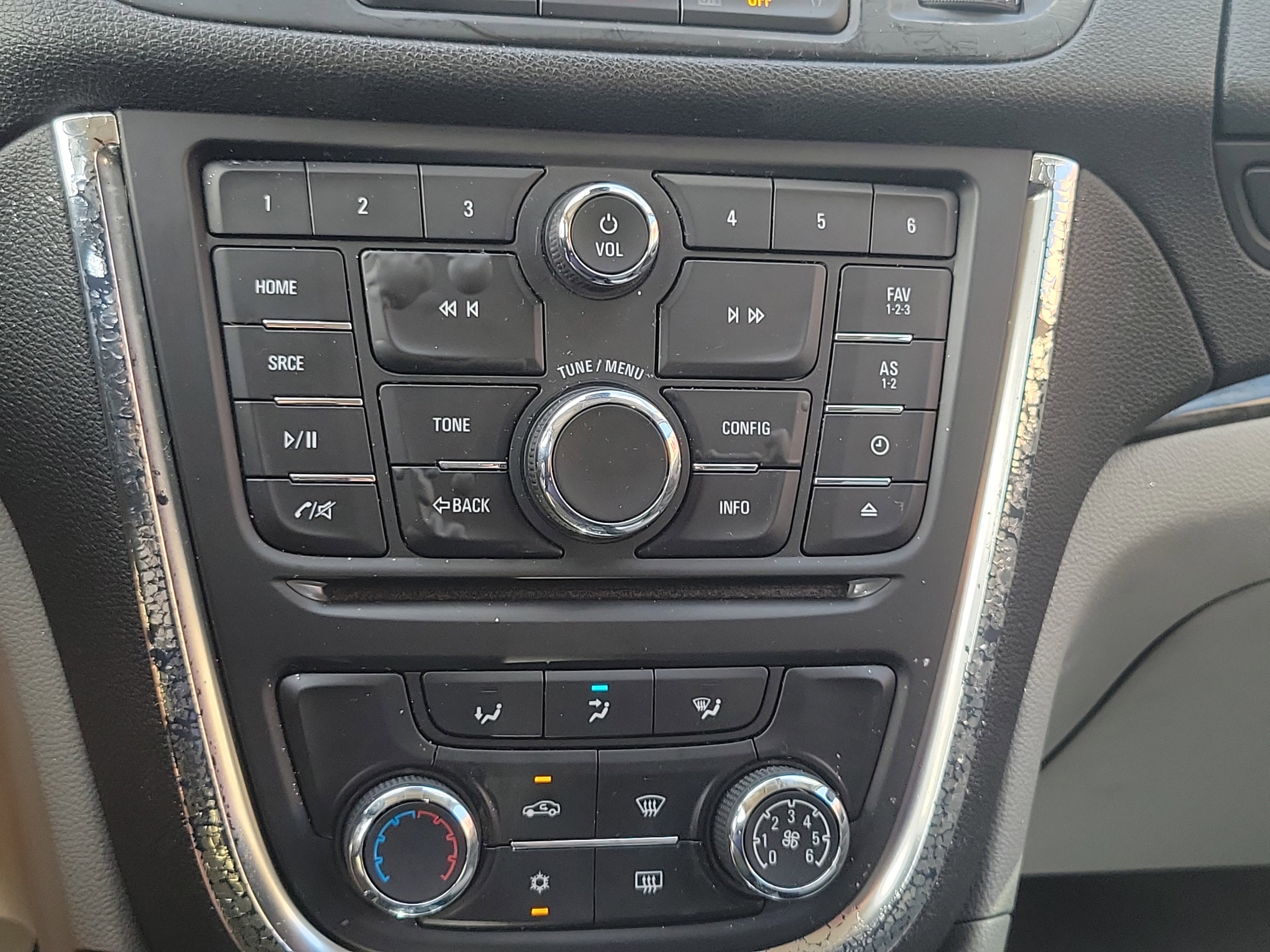 Used 2015 Buick Encore FWD image 21
