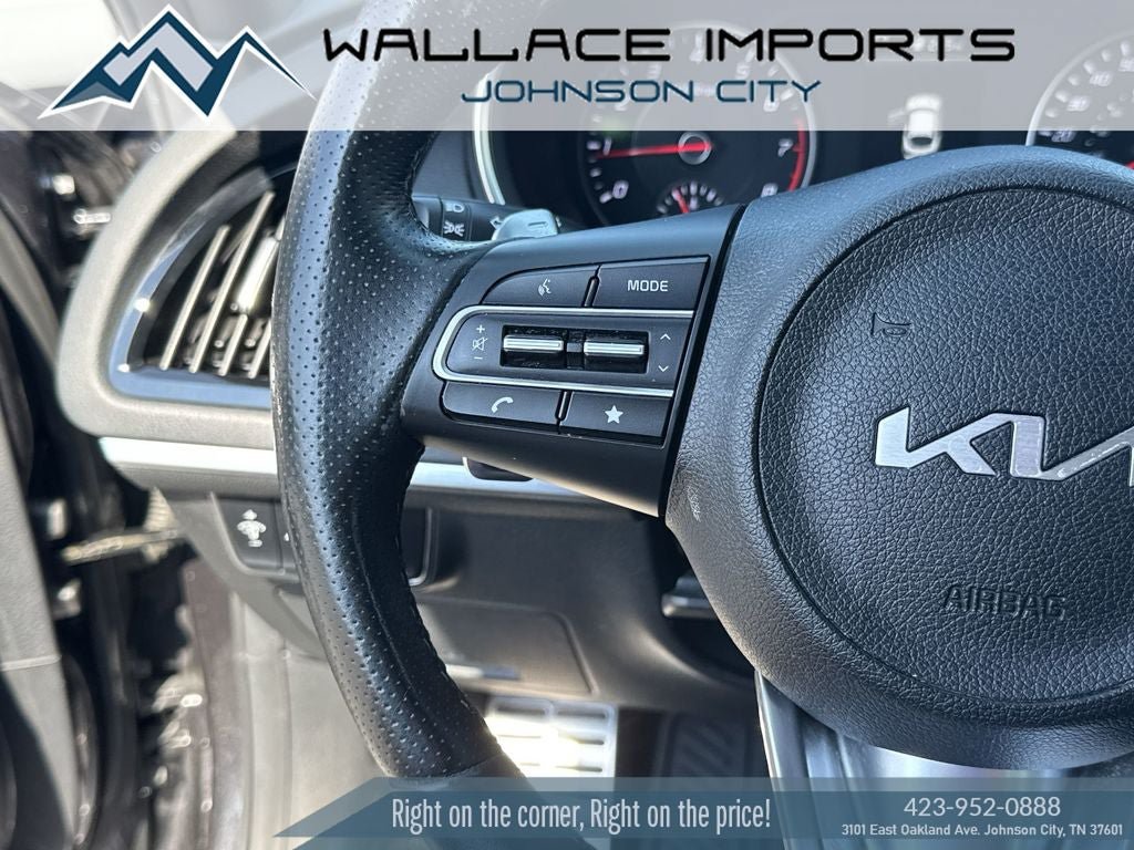 Used 2023 Kia Stinger GT-Line w/ Sun & Sound Package RWD image 30