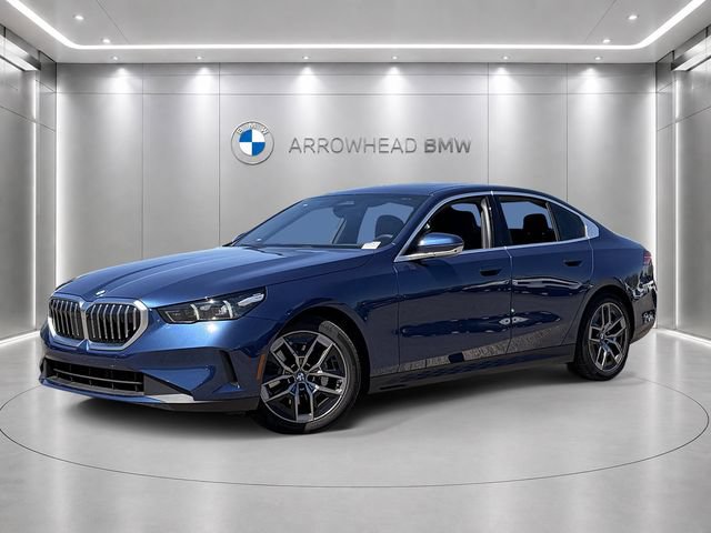 Used 2026 BMW 530i w/ Premium Package RWD image 24
