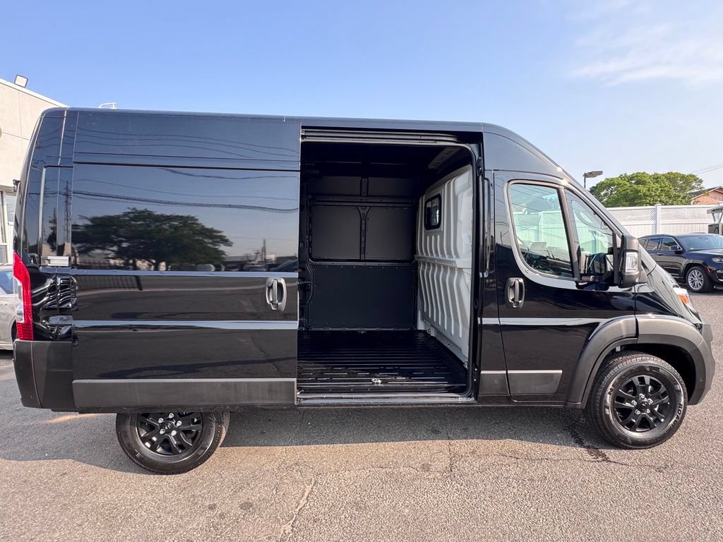 Used 2026 RAM ProMaster 1500 w/ Quick Order Package 22H SLT+ FWD image 9