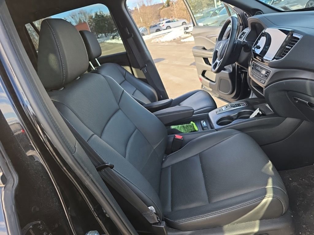 Used 2023 Honda Passport EX-L image 25