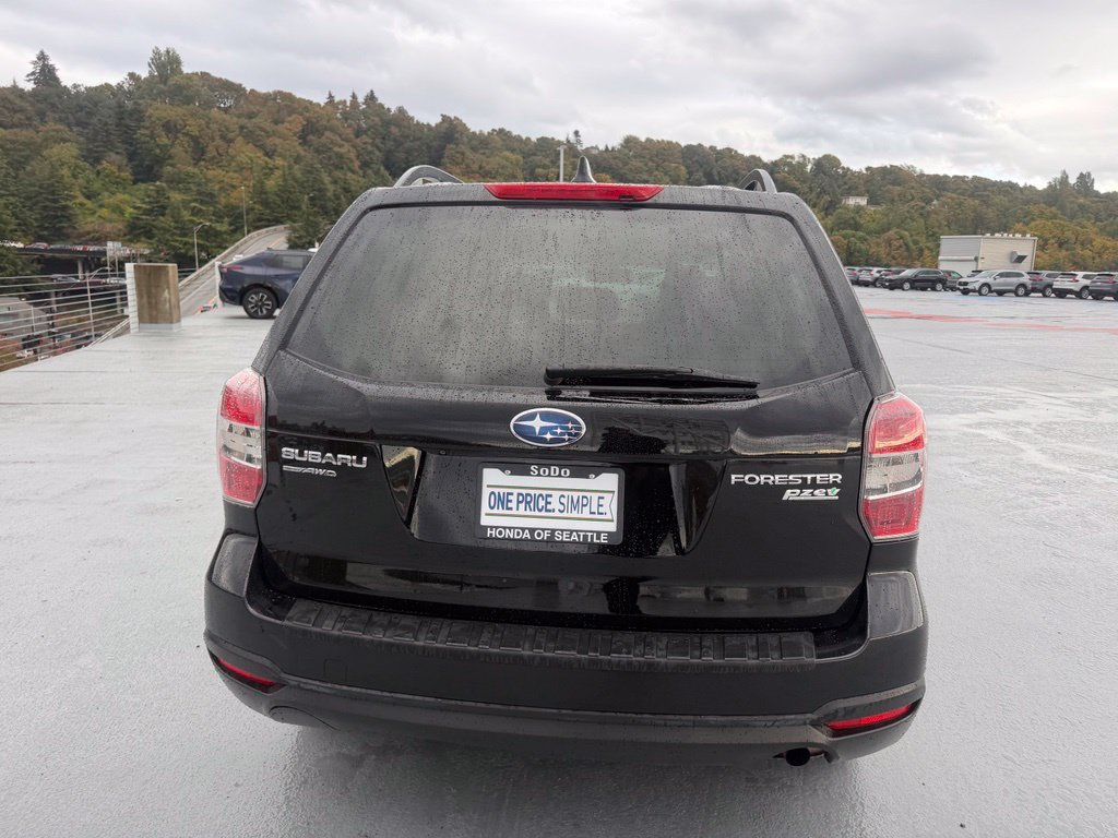 Used 2016 Subaru Forester 2.5i Premium w/ Popular Package #2 AWD/4WD image 6