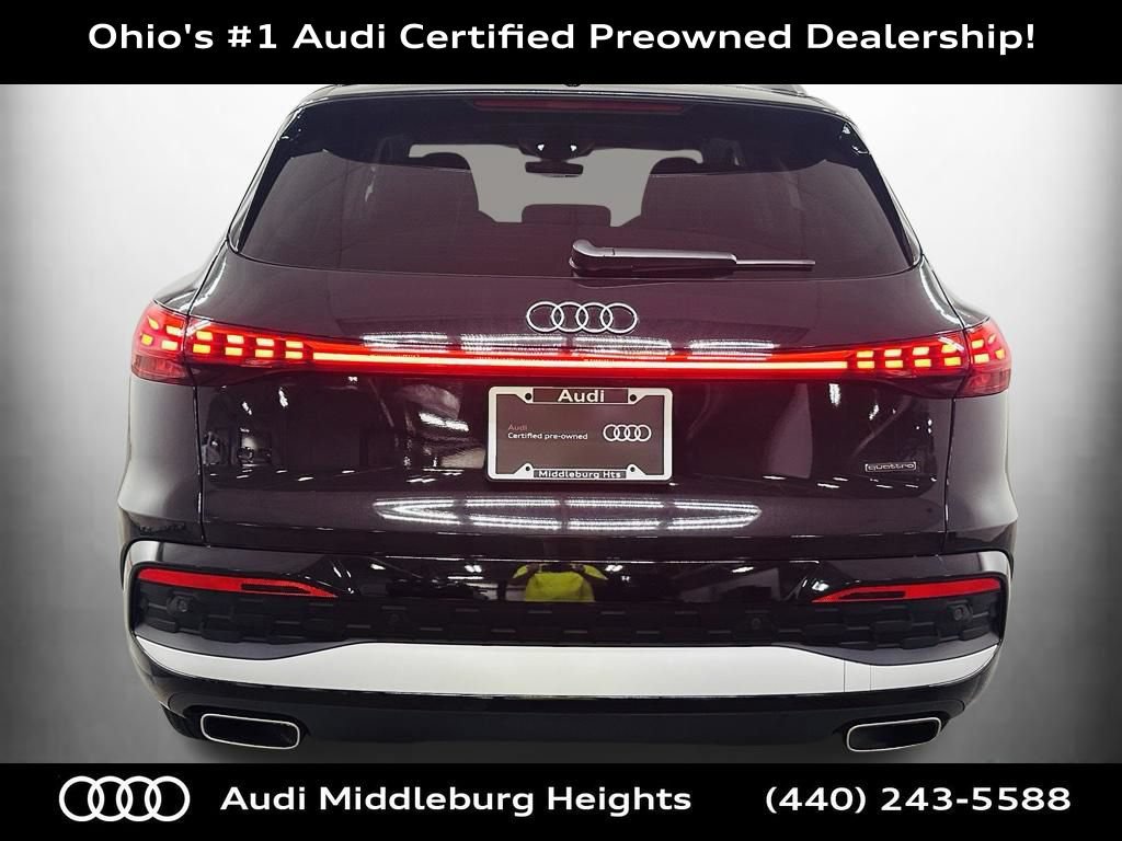 Certified 2025 Audi Q5 Premium Plus w/ Premium Plus AWD/4WD image 8