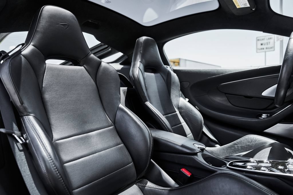 Used 2023 McLaren GT RWD image 41