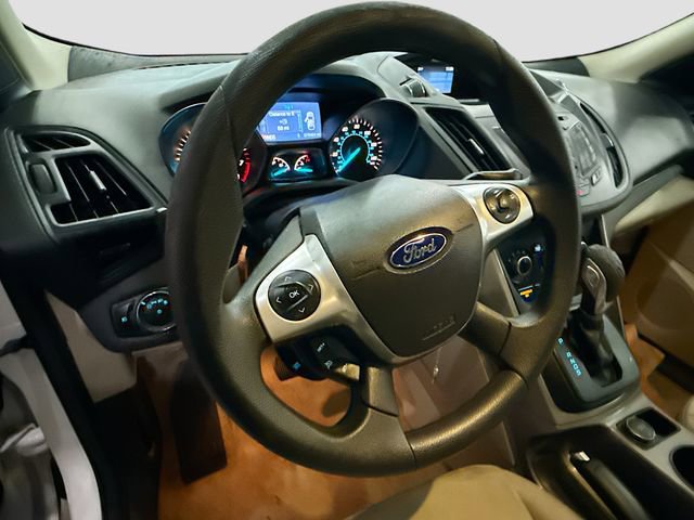 Used 2015 Ford Escape SE image 12