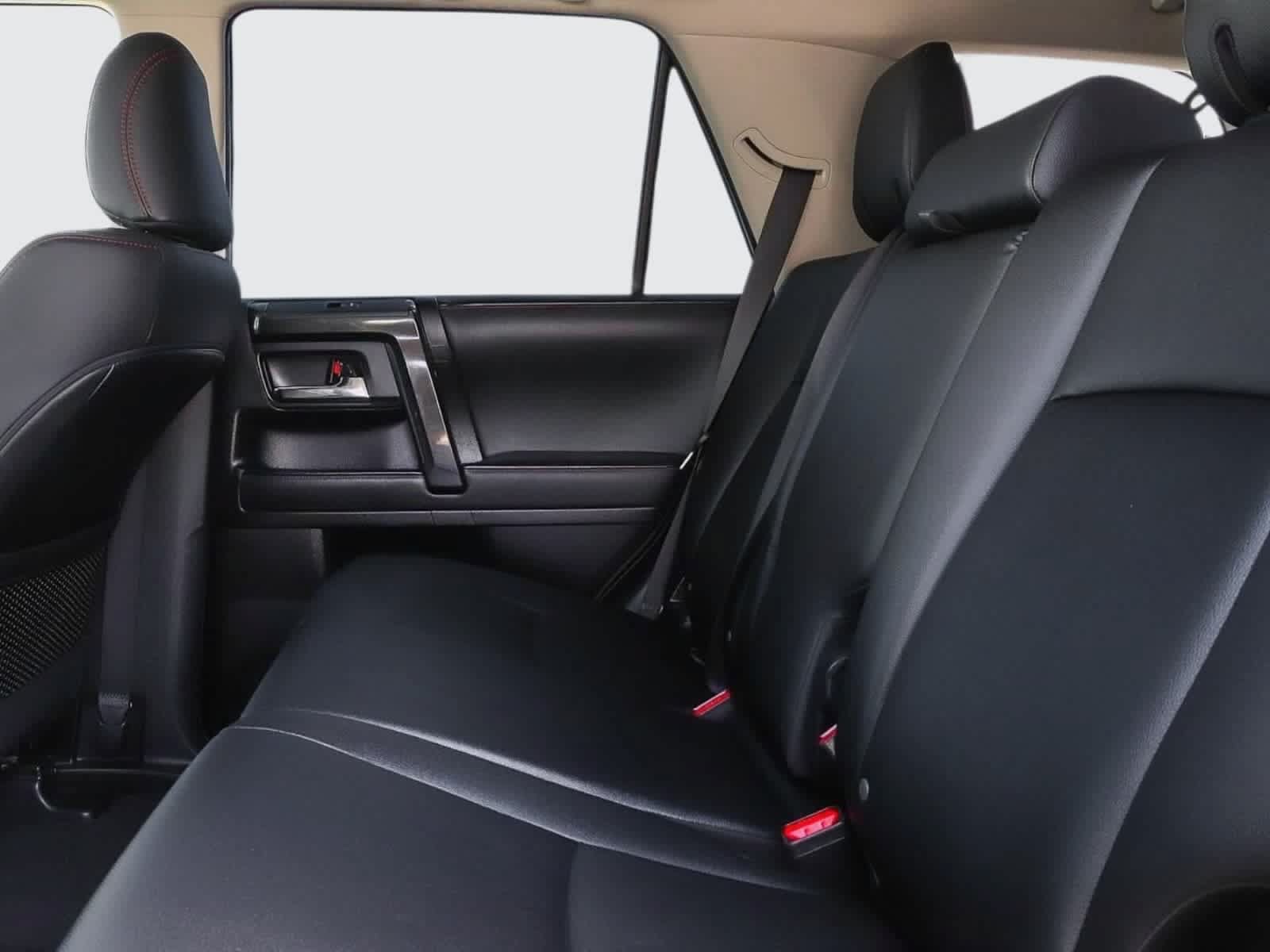 Used 2024 Toyota 4Runner TRD Off-Road Premium w/ Off Road Premium Plus Package AWD/4WD image 27