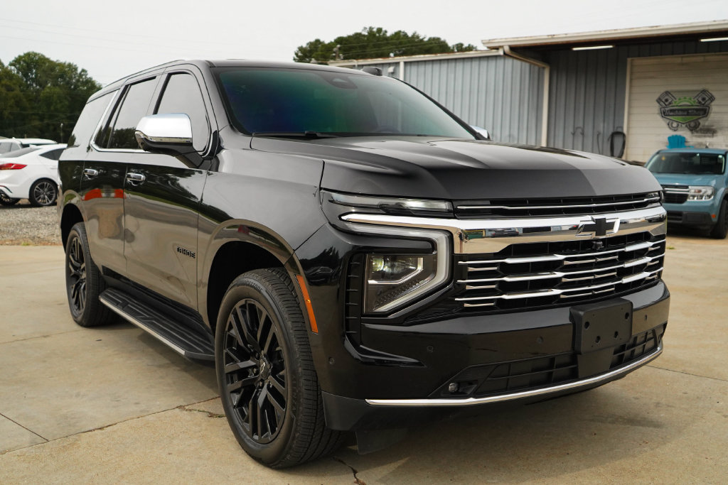 Used 2025 Chevrolet Tahoe Premier AWD/4WD image 35