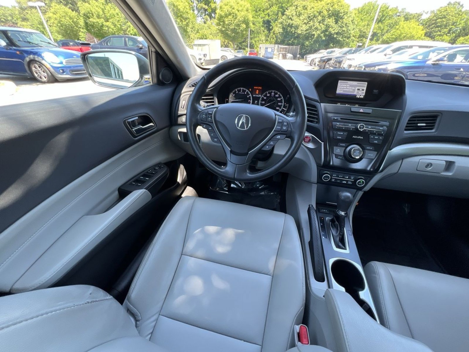 Used 2017 Acura ILX FWD image 4