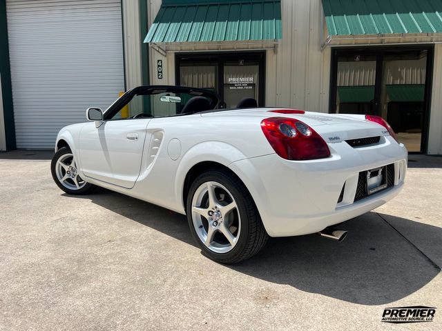 Used 2003 Toyota MR2 Spyder image 90