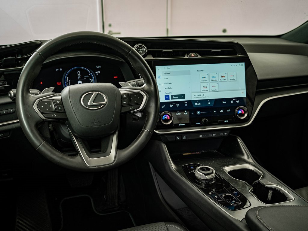 Certified 2023 Lexus RZ 450e Premium w/ Technology Package image 4