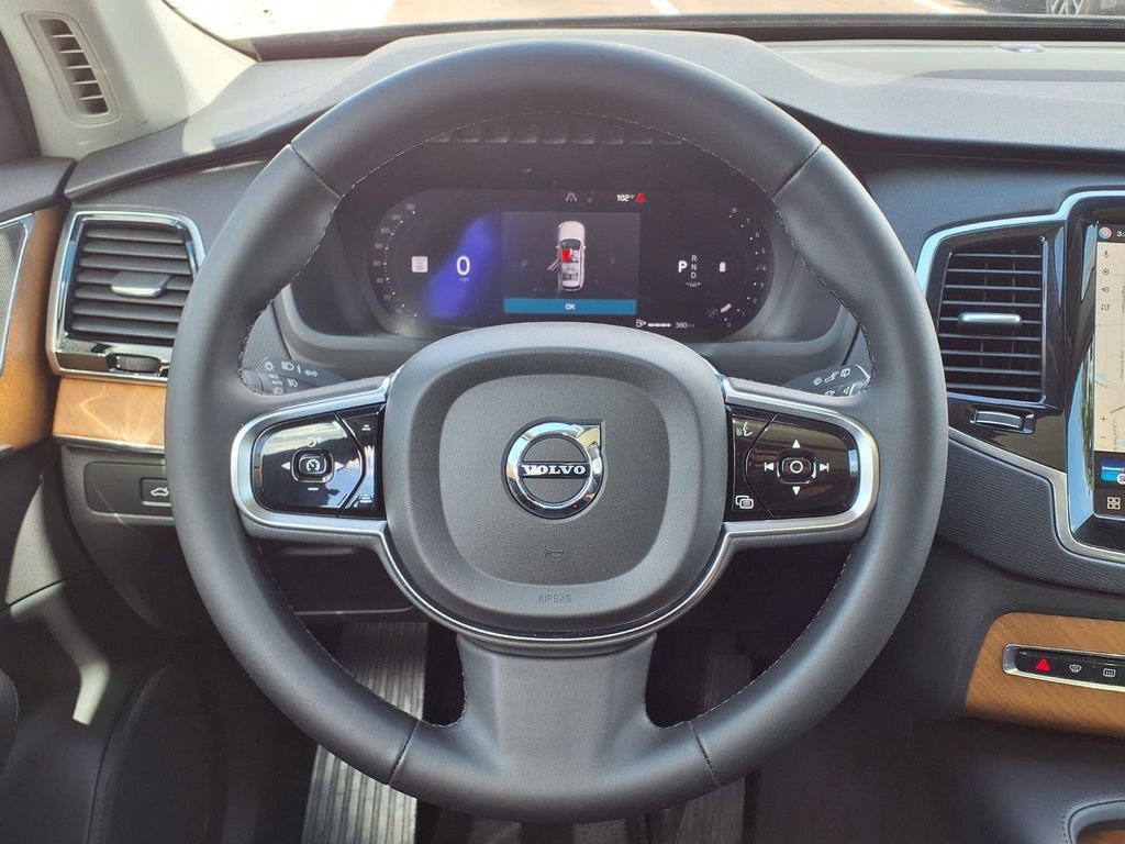 Used 2024 Volvo XC90 B6 Plus AWD/4WD image 30
