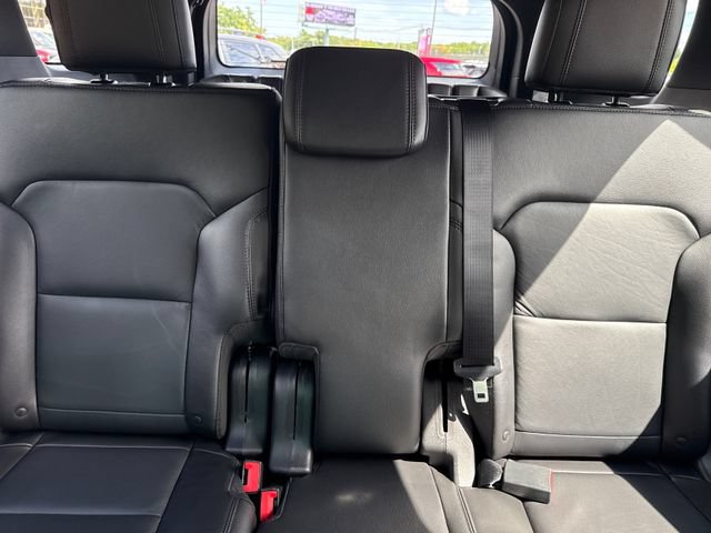 Certified 2017 Ford Explorer XLT w/ Equipment Group 202A AWD/4WD image 22