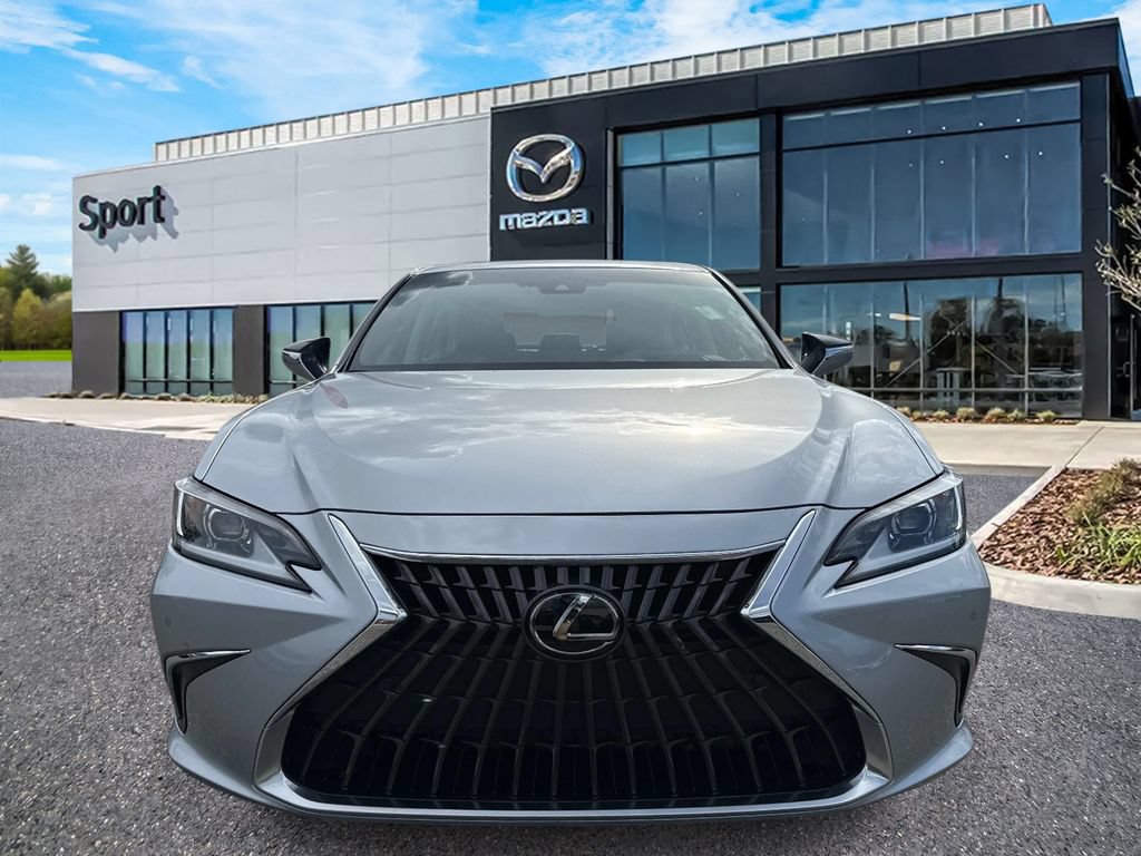 Used 2025 Lexus ES 350 w/ Premium Package FWD image 9