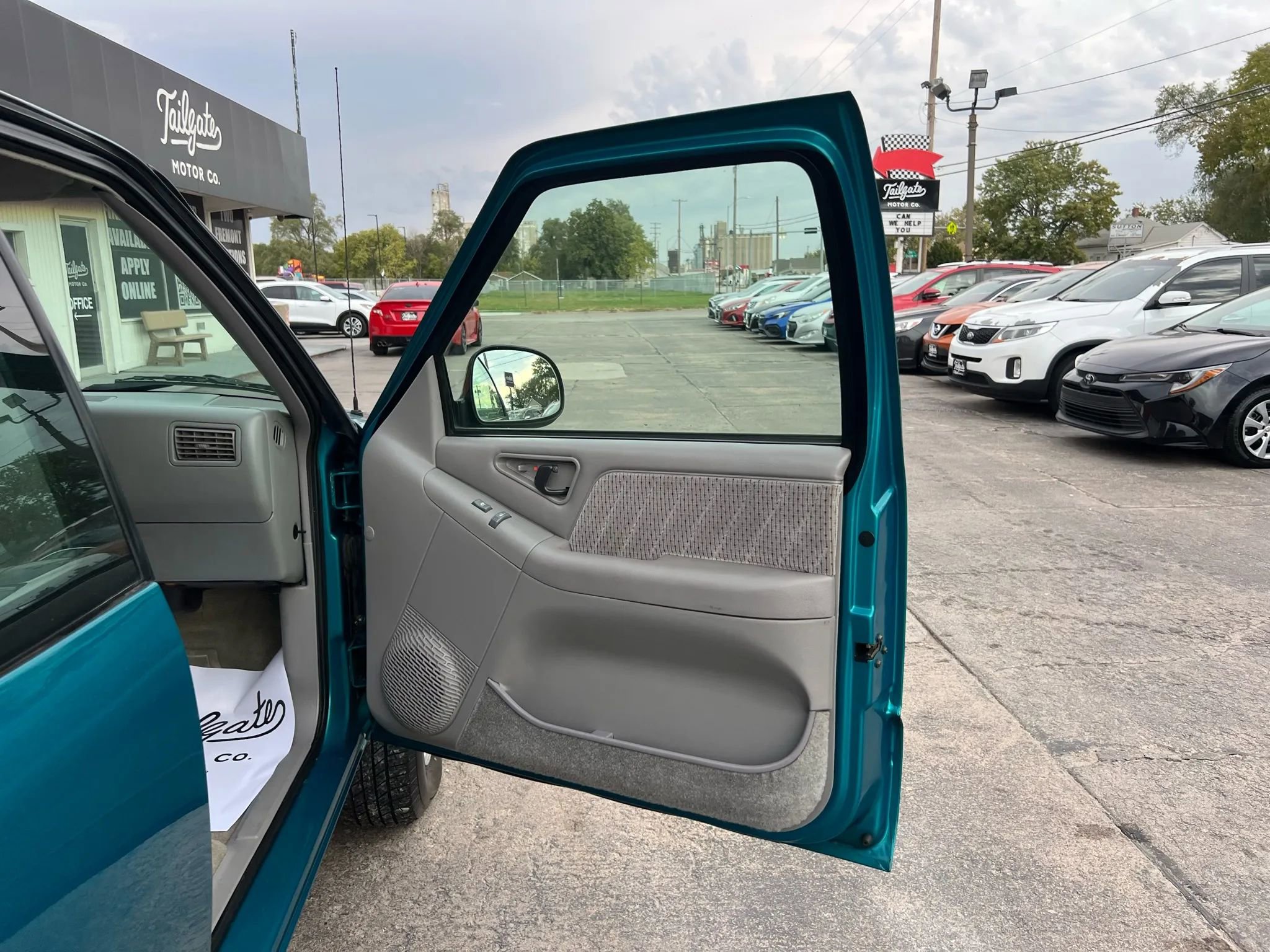 Used 1995 GMC Sonoma SLS image 11