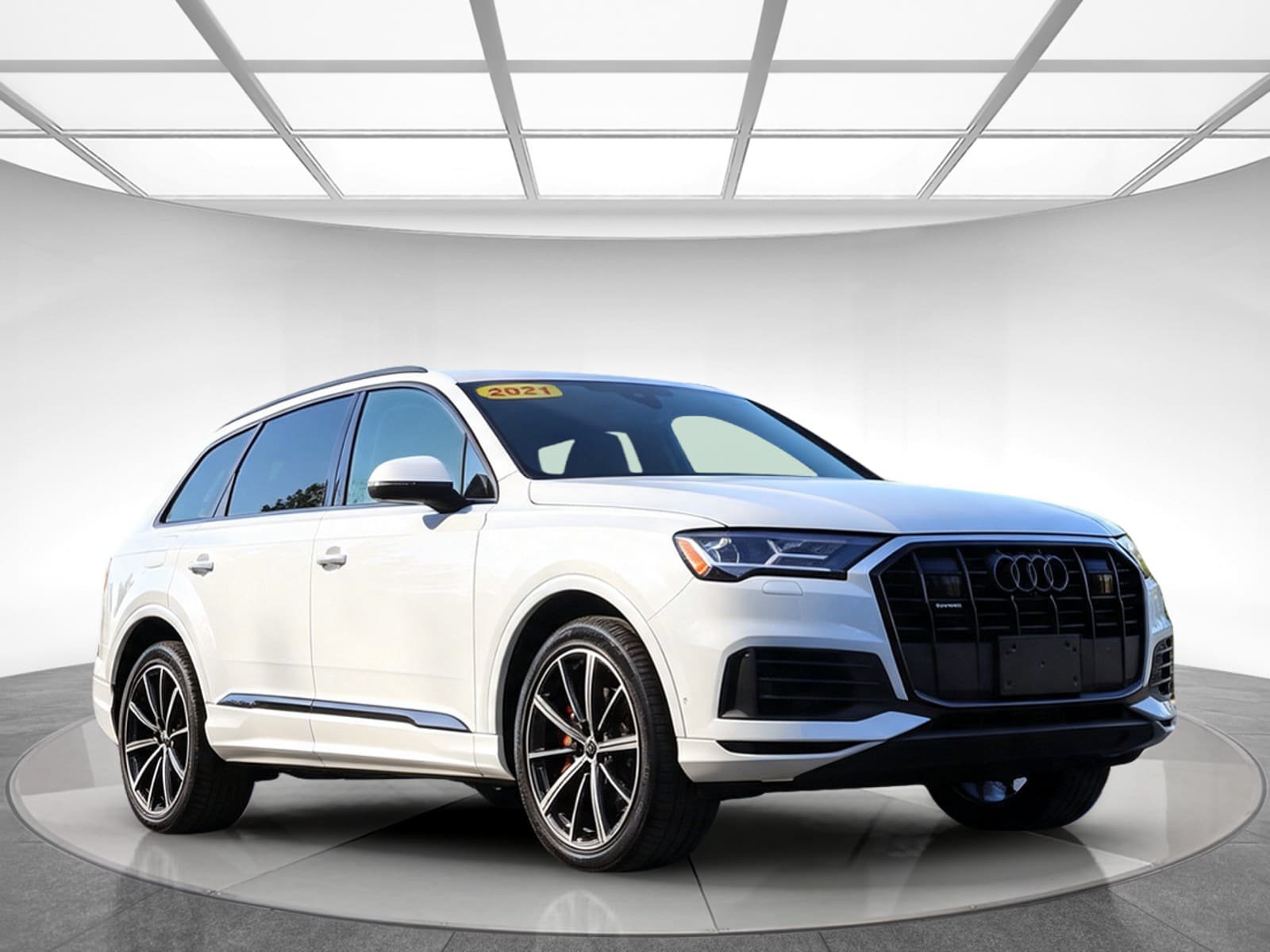 Used 2023 Audi Q7 3.0T Premium Plus w/ Premium Plus Package AWD/4WD image 3