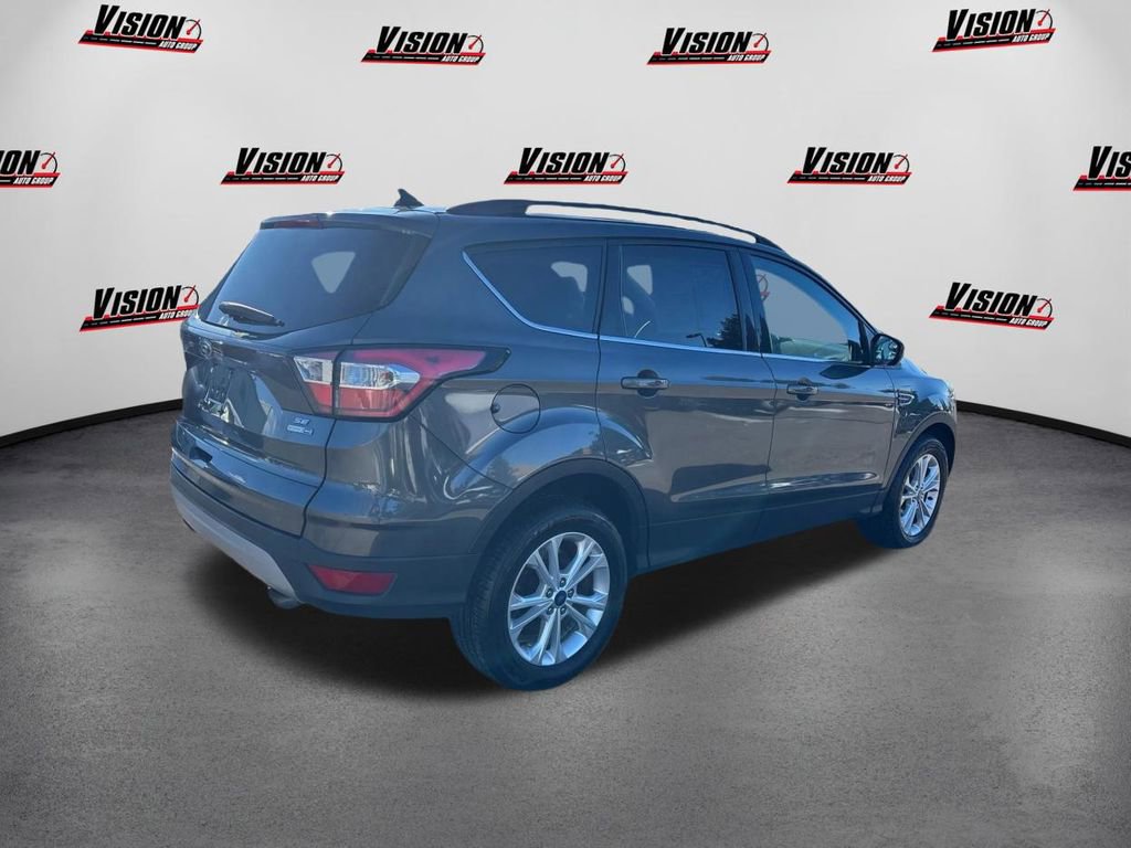 Used 2018 Ford Escape SE w/ SE Sync 3 Package image 5