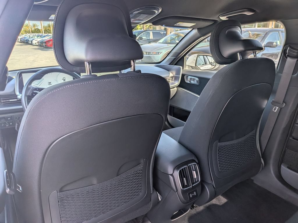 Used 2024 Hyundai Ioniq 6 SE RWD image 28