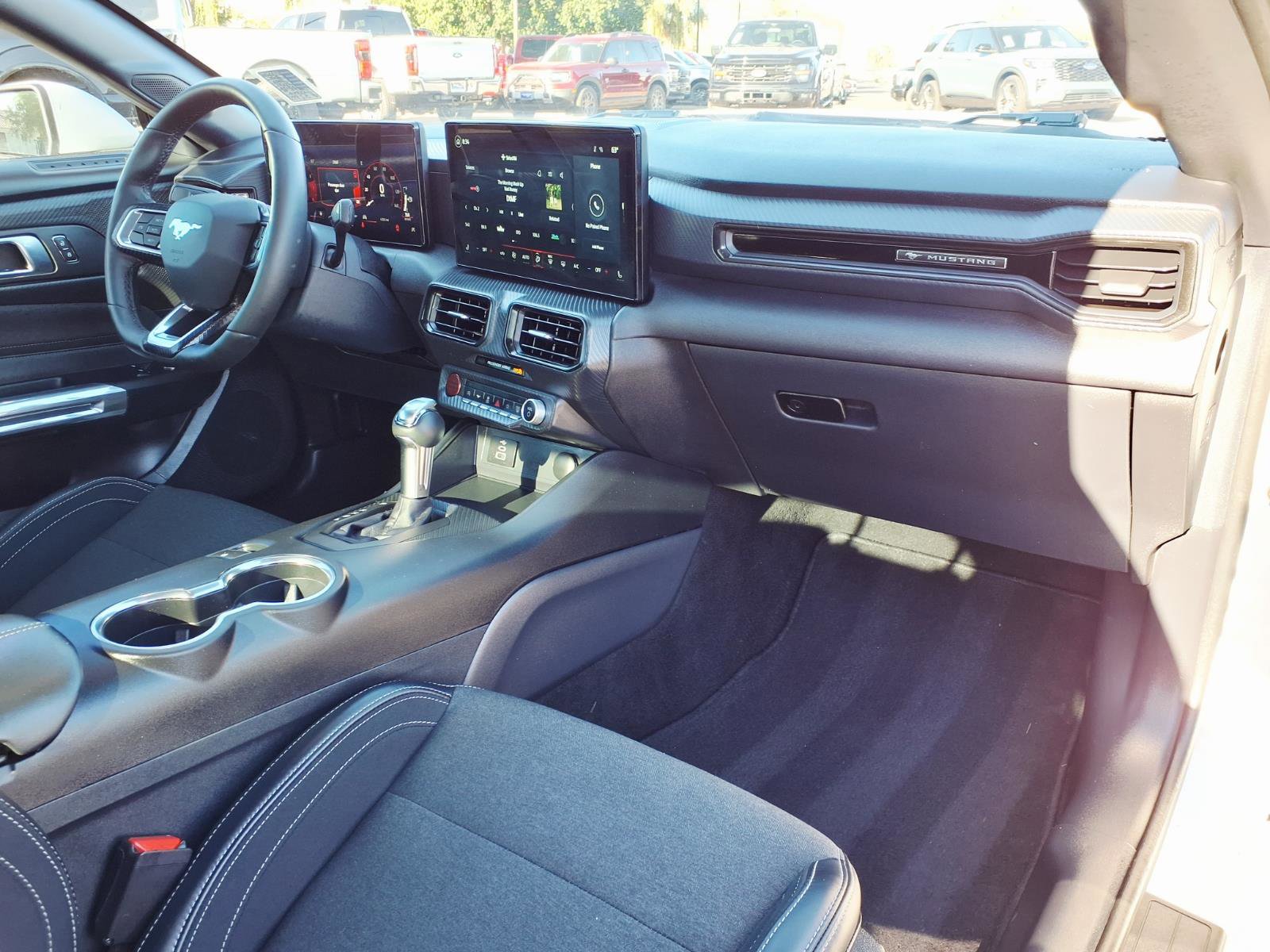 Used 2025 Ford Mustang Coupe image 10