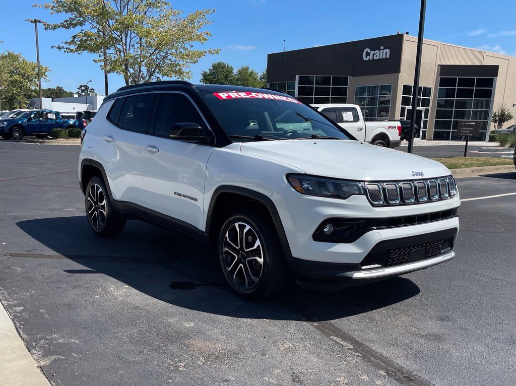 Used 2022 Jeep Compass Limited w/ Sun and Sound Group AWD/4WD image 2