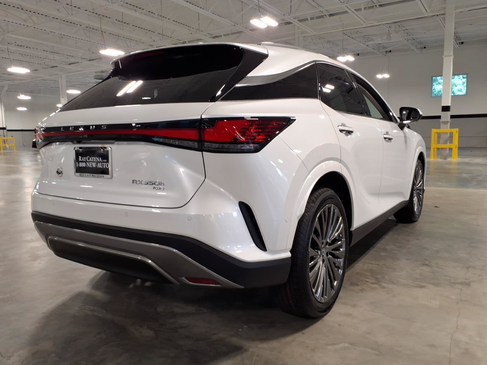 New 2026 Lexus RX 350h AWD/4WD image 16