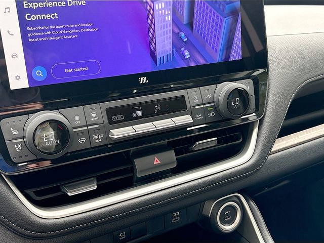 Used 2024 Toyota Grand Highlander Limited image 36