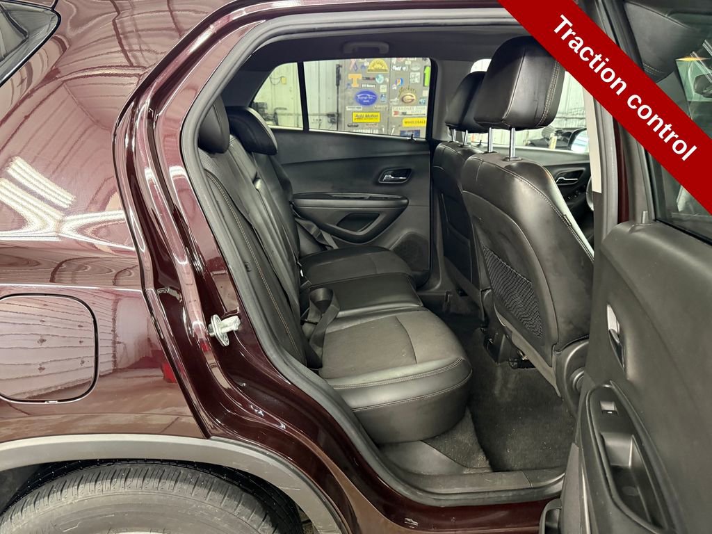 Used 2021 Chevrolet Trax LT w/ LT Convenience Package image 35