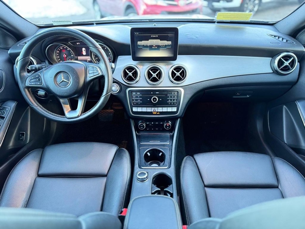 Used 2018 Mercedes-Benz GLA 250 4MATIC image 11