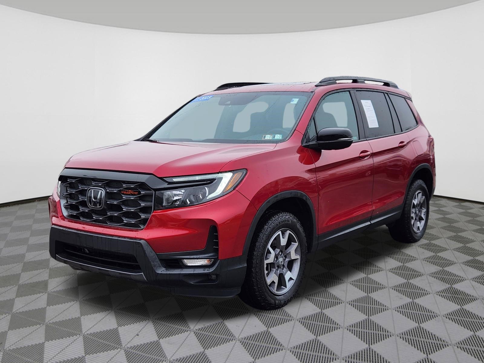 Certified 2023 Honda Passport TrailSport image 2