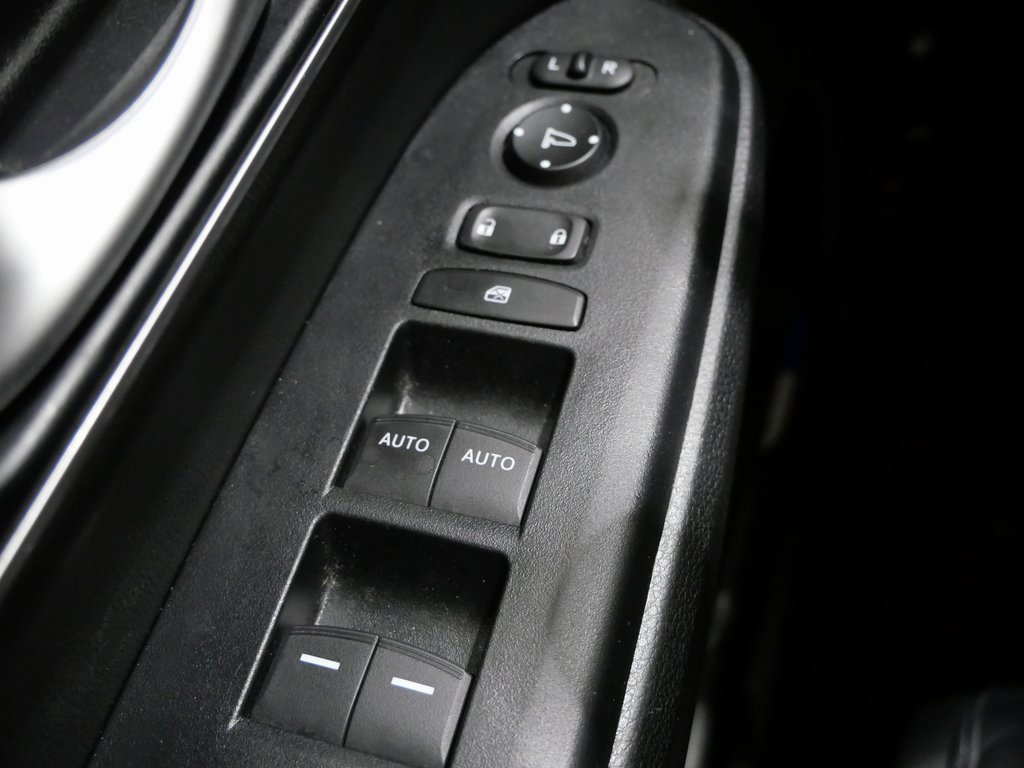 Used 2022 Honda CR-V EX-L image 13