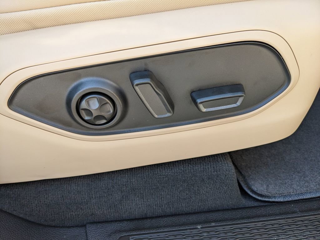 New 2026 Jeep Grand Cherokee Limited RWD image 50