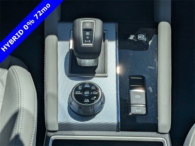 New 2025 Mitsubishi Outlander SEL image 17