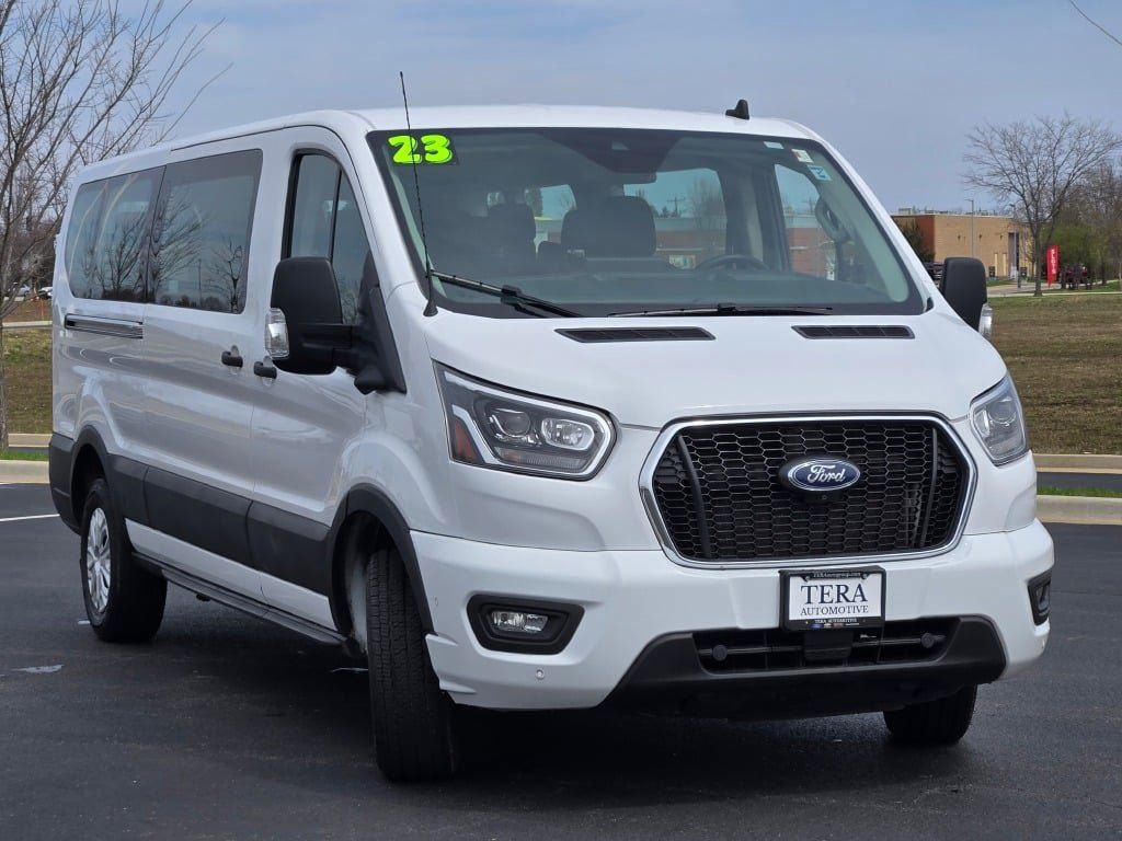 Used 2023 Ford Transit 350 XLT image 4