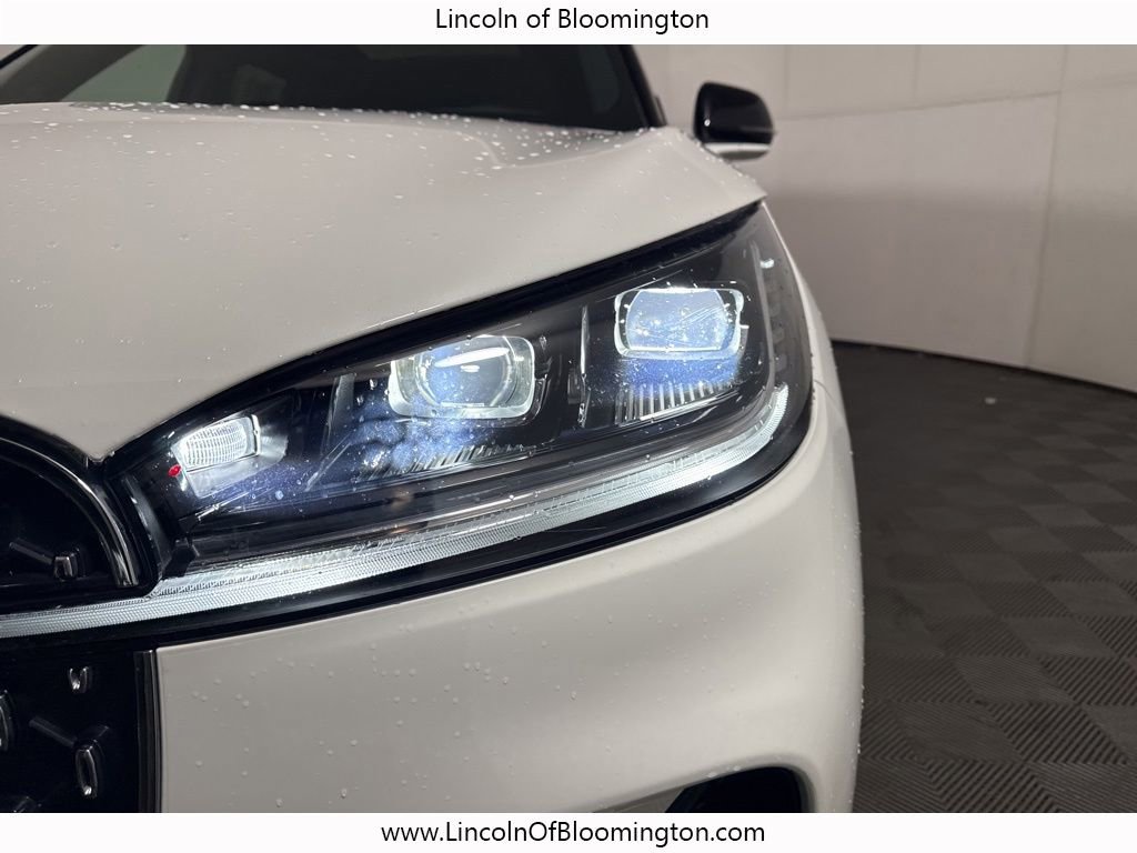 Certified 2025 Lincoln Aviator Reserve w/ Illumination Package image 14