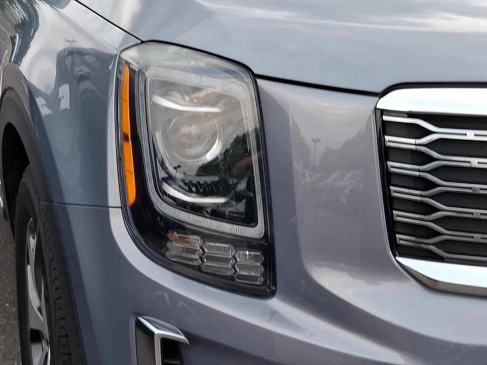 Used 2020 Kia Telluride EX AWD/4WD image 7
