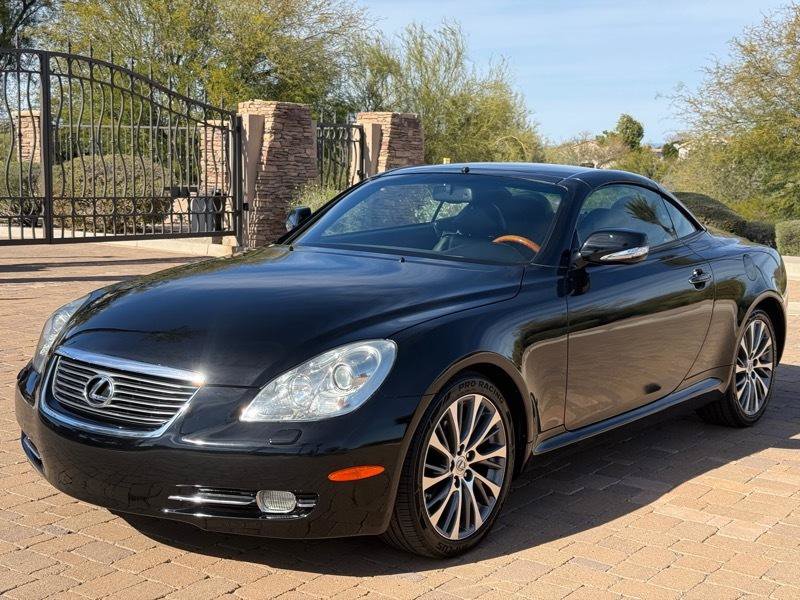 Used 2010 Lexus SC 430 Convertible RWD image 2