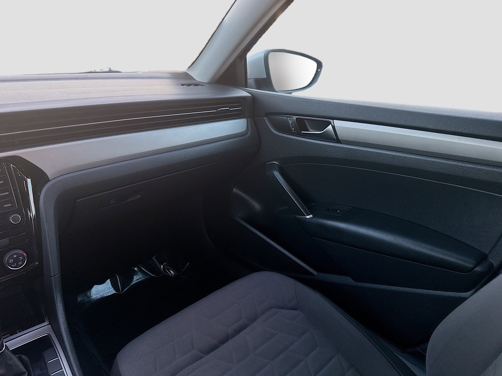 Used 2021 Volkswagen Passat 2.0T S image 21