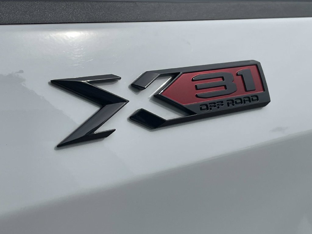Used 2023 GMC Sierra 1500 Elevation AWD/4WD image 9