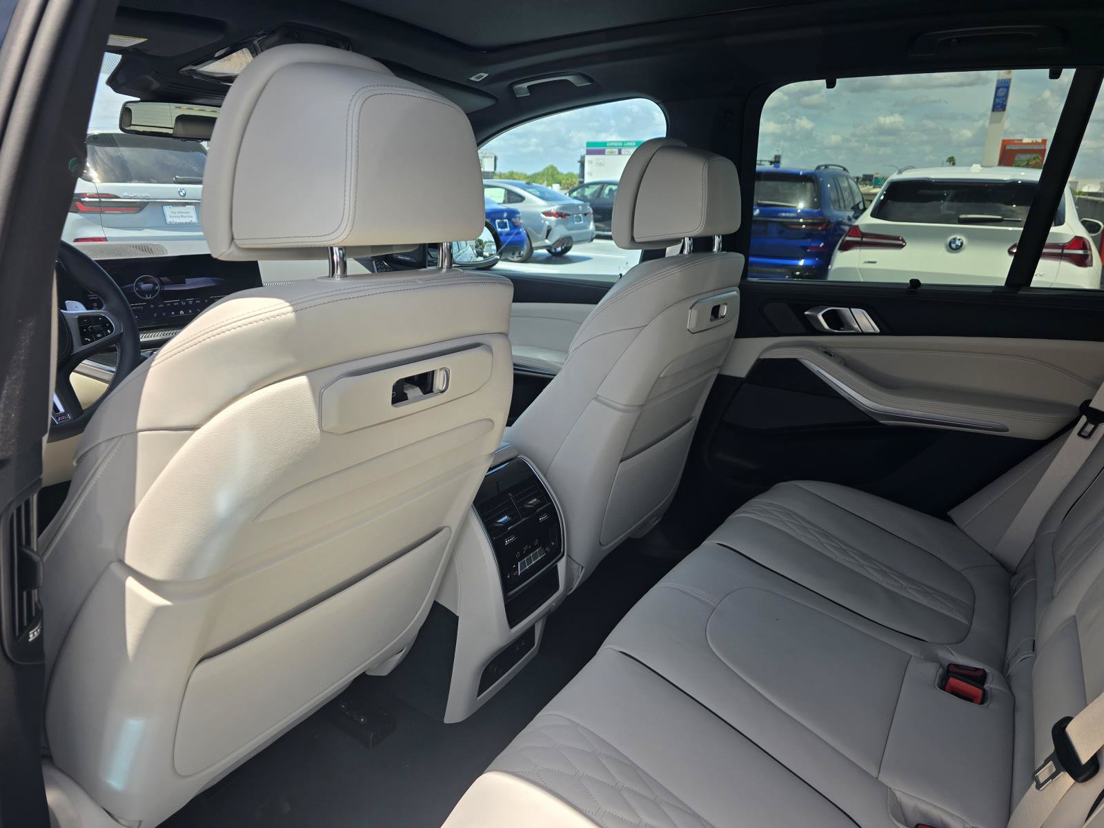 New 2026 BMW X5 M60i AWD/4WD image 12