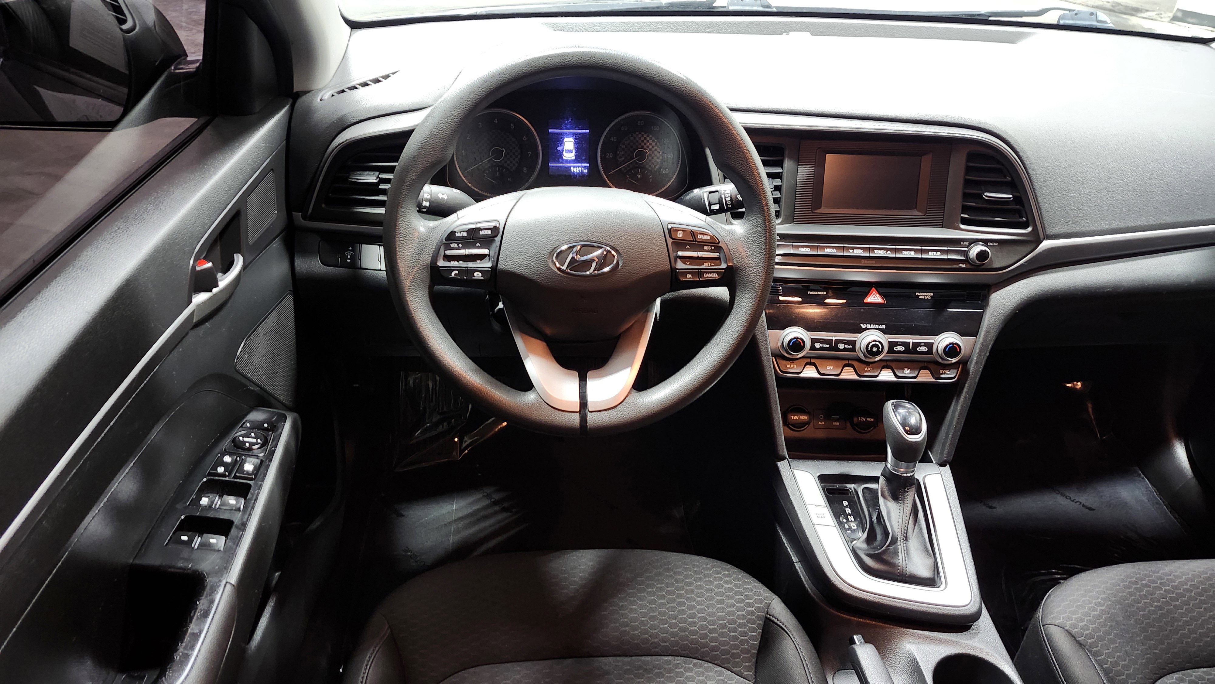 Used 2020 Hyundai Elantra SE w/ Cargo Package (C1) image 22