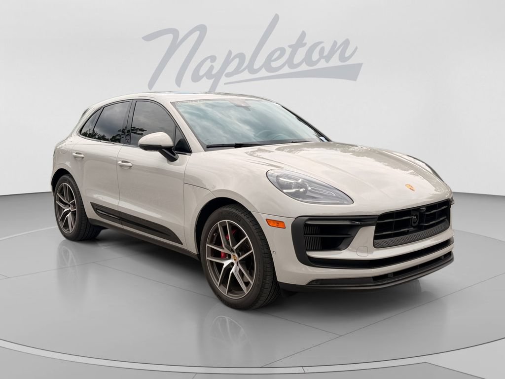 Used 2023 Porsche Macan S AWD/4WD image 8