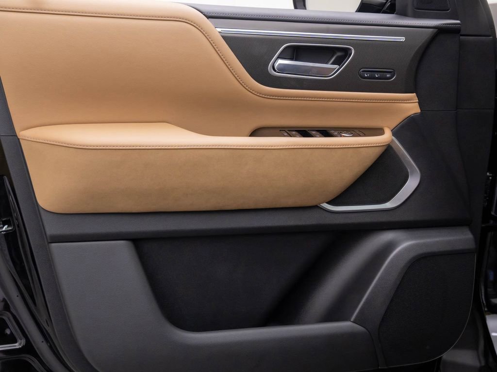 New 2026 INFINITI QX80 Luxe w/ Cargo Package image 12