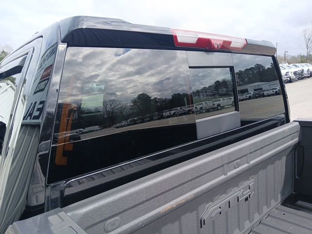 Used 2024 GMC Sierra 2500 AT4 w/ AT4 Premium Plus Package image 9