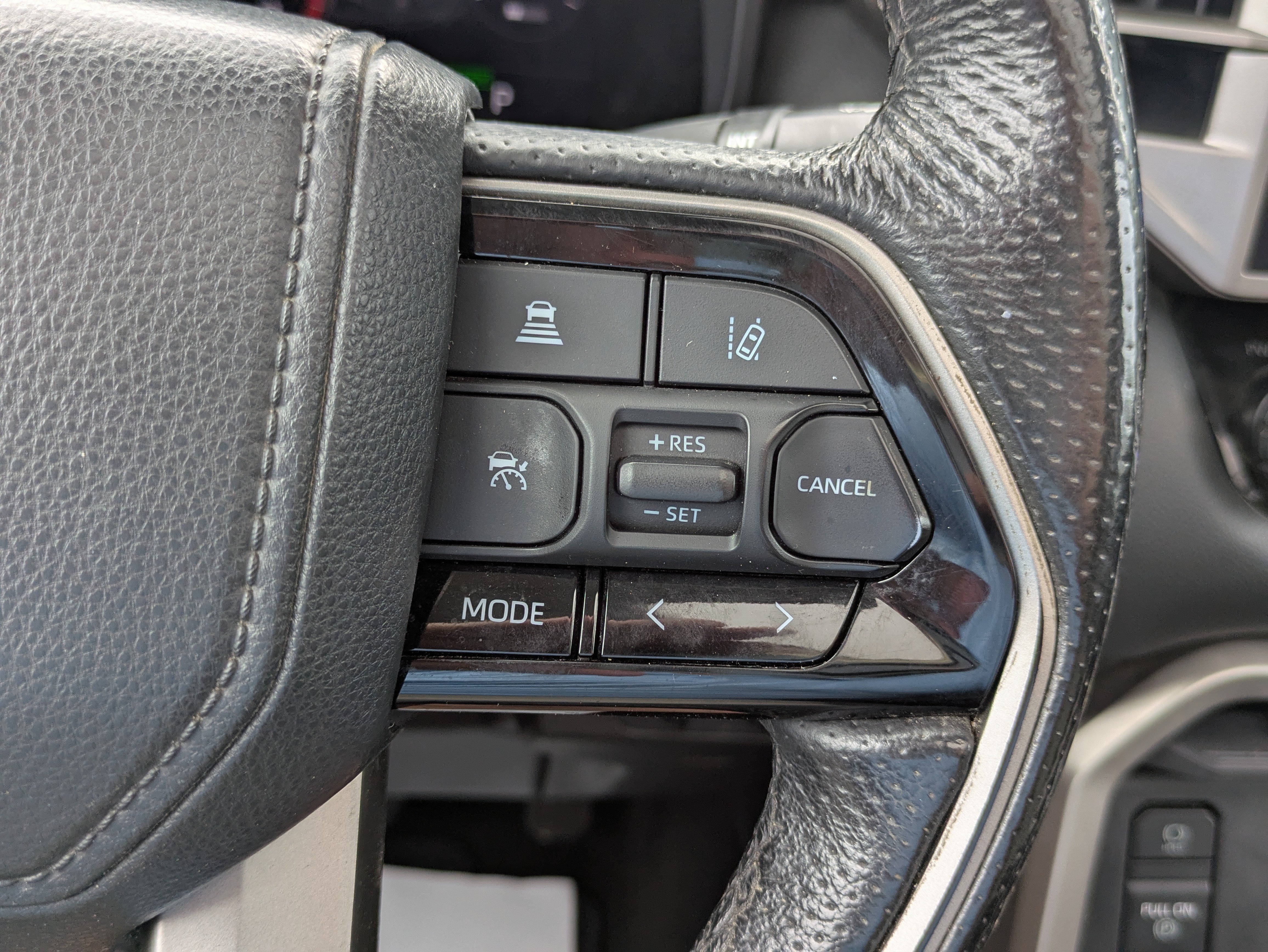 Used 2023 Toyota Tundra Limited w/ Power Package AWD/4WD image 22