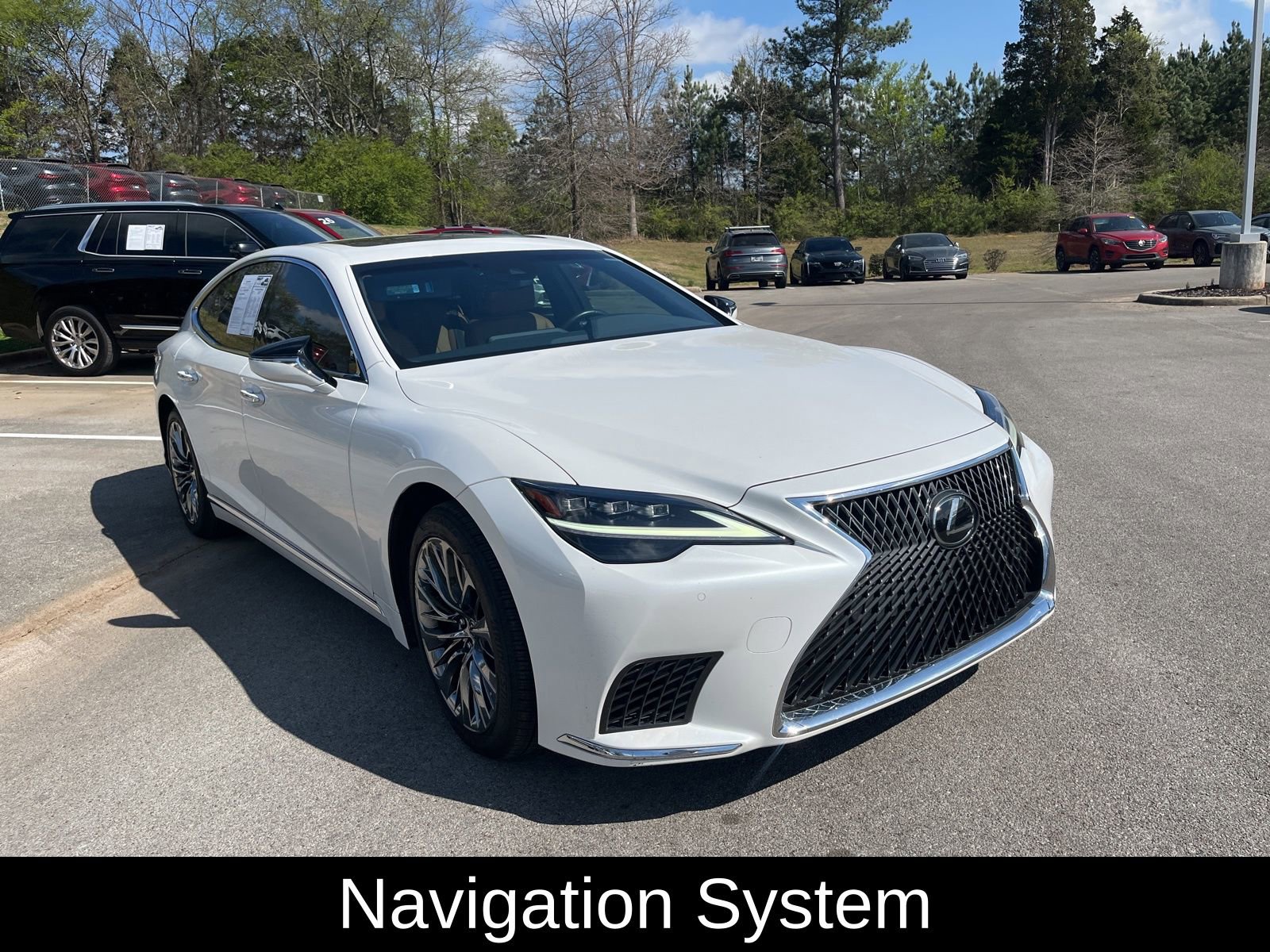 Used 2022 Lexus LS 500 w/ Accessory Package (Z2) RWD image 3
